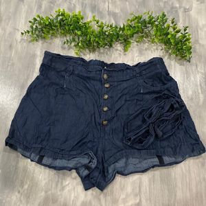 Express Women’s Extreme High Rise Shorts (XL)